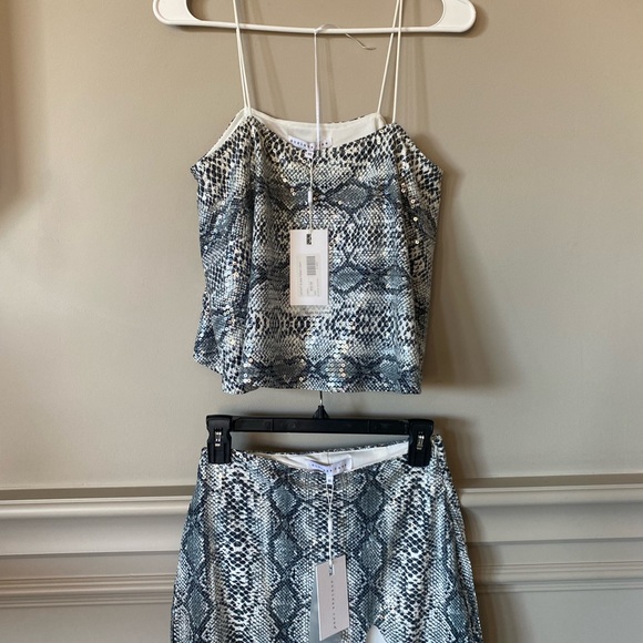 Snake pattern skirt and tank set - Picture 3 of 3